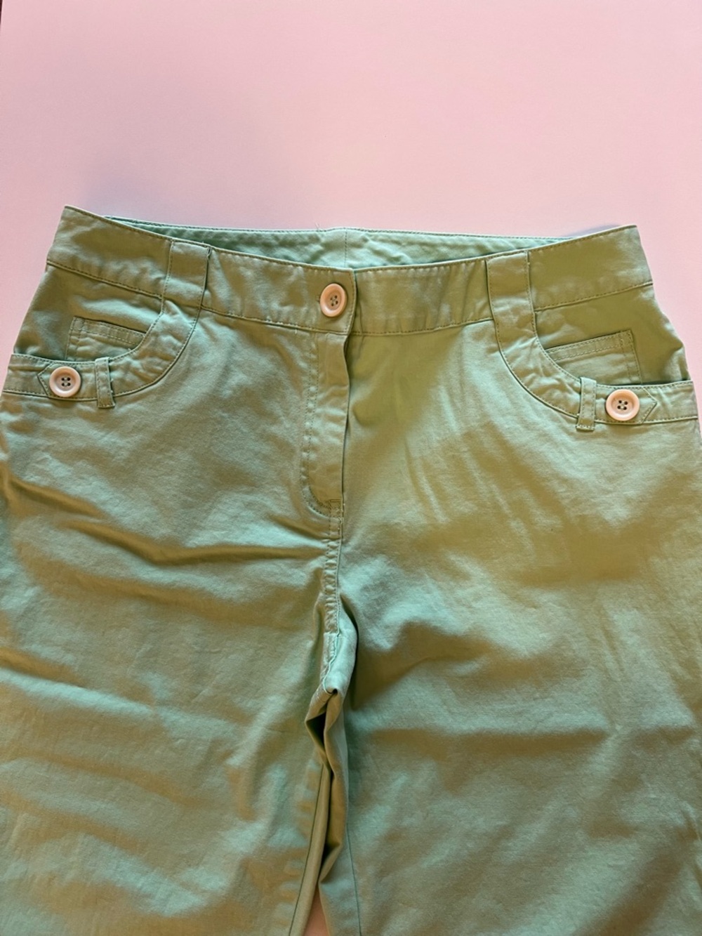 Bundle of 2 Pair of Women’s Size 8 Capris & Jeans (NWOT/EUC) - Picture 3 of 12